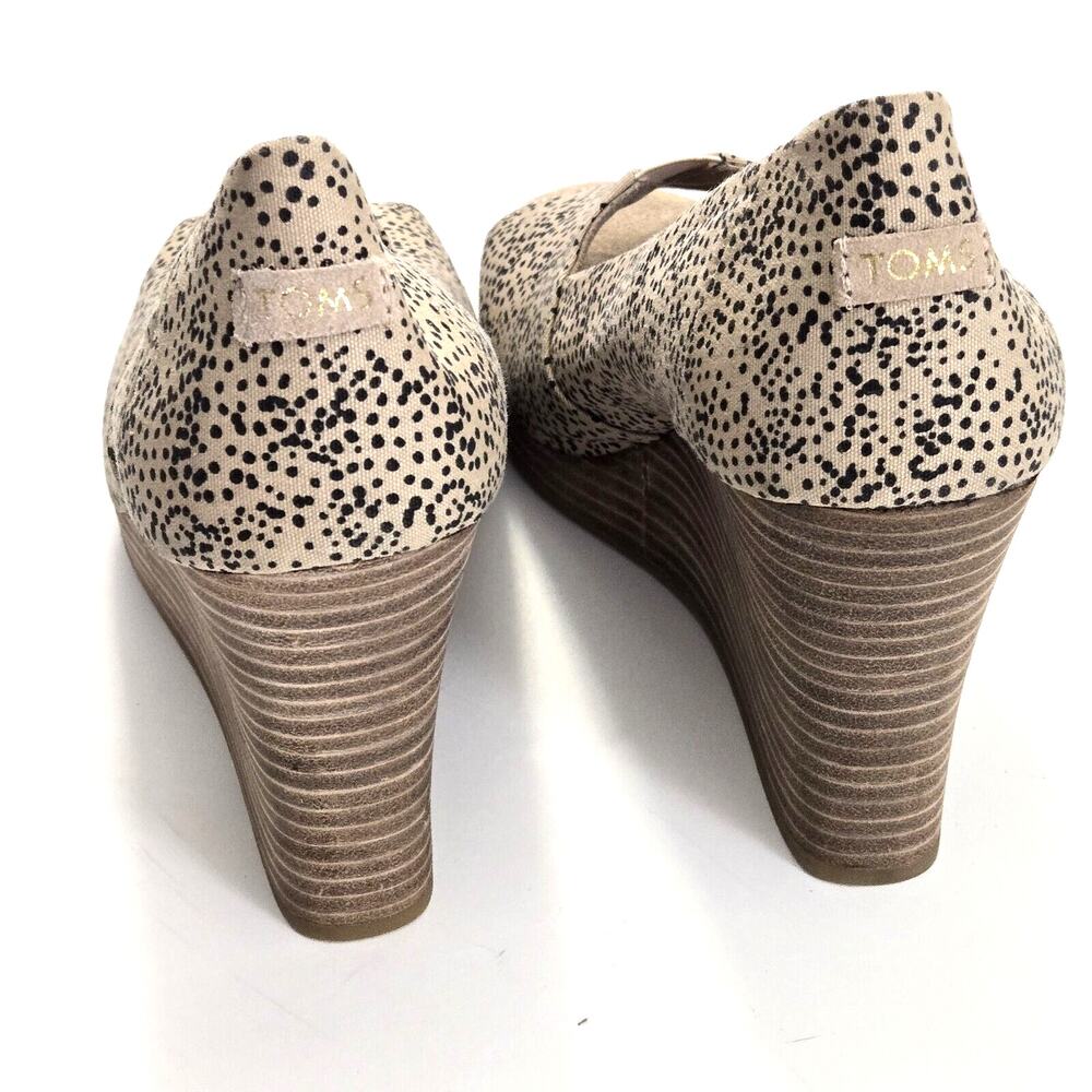 TOMS Wedge Sandals Size 9 Tan Boho Coastal Resort Minimalist Style - Picture 6 of 6